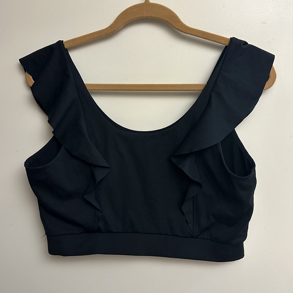 Victoria’s Secret sport workout top / sports bra - Picture 3 of 3